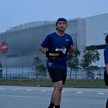 Runner Photo 7481673