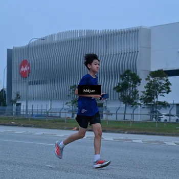 Runner Photo 7481699