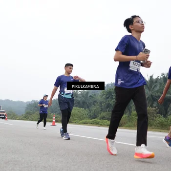 Runner Photo 7481715
