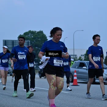 Runner Photo 7481816