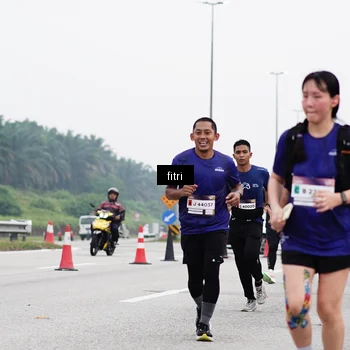 Runner Photo 7481835