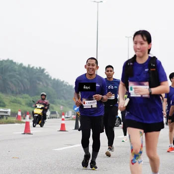 Runner Photo 7481838