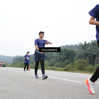 Runner Photo 7481845