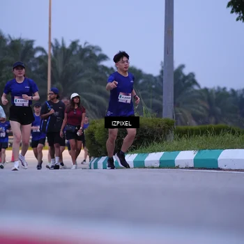 Runner Photo 7481912
