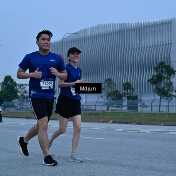 Runner Photo 7481917