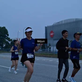 Runner Photo 7482039