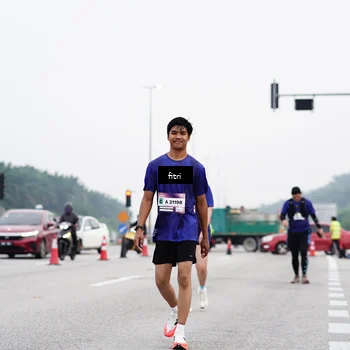 Runner Photo 7482047