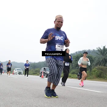 Runner Photo 7482064