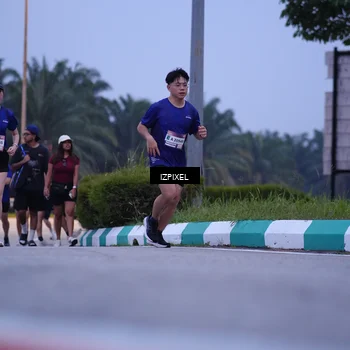 Runner Photo 7482066
