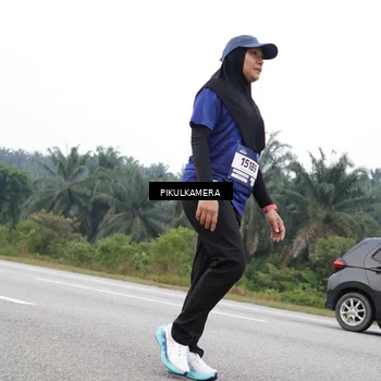 Runner Photo 7482073