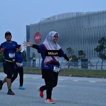 Runner Photo 7482084