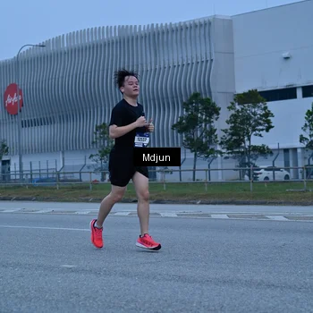 Runner Photo 7482113