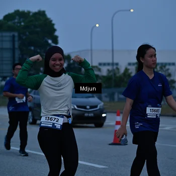 Runner Photo 7482134