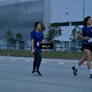 Runner Photo 7482176
