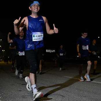 Runner Photo 7482184