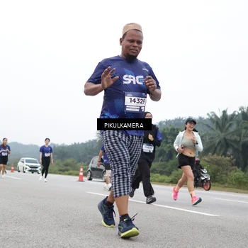 Runner Photo 7482235