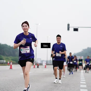 Runner Photo 7482292