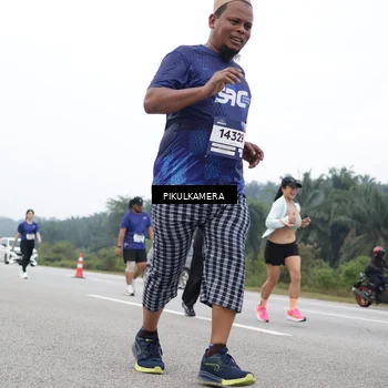 Runner Photo 7482302
