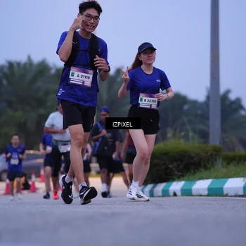 Runner Photo 7482306