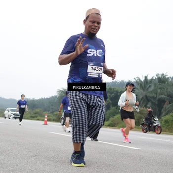 Runner Photo 7482307
