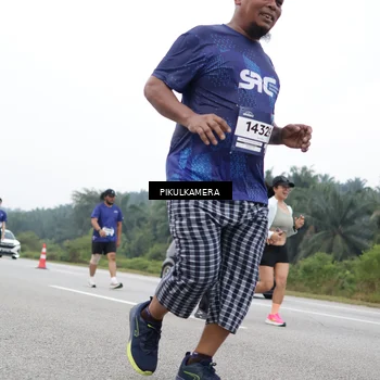 Runner Photo 7482313
