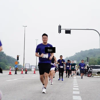 Runner Photo 7482342