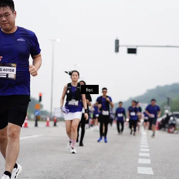 Runner Photo 7482373
