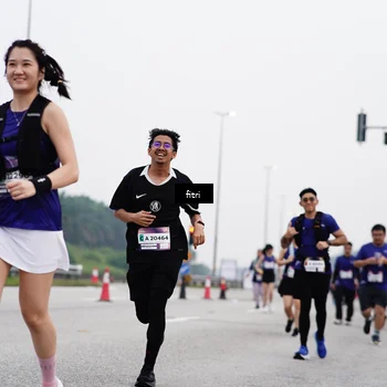 Runner Photo 7482421