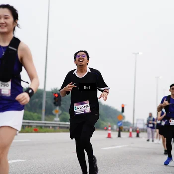 Runner Photo 7482425