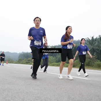 Runner Photo 7482541