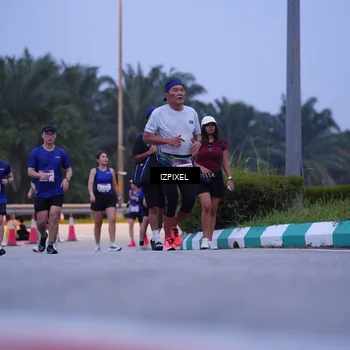 Runner Photo 7482544