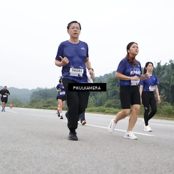 Runner Photo 7482548
