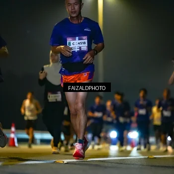 Runner Photo 7482640