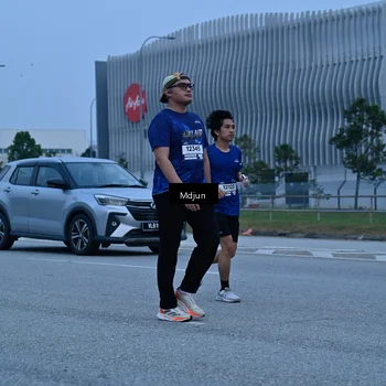 Runner Photo 7482641