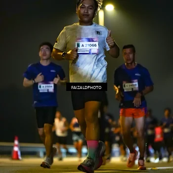 Runner Photo 7482667