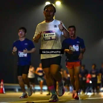 Runner Photo 7482675