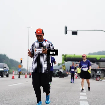 Runner Photo 7482688