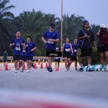 Runner Photo 7482807