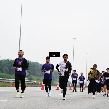 Runner Photo 7482845