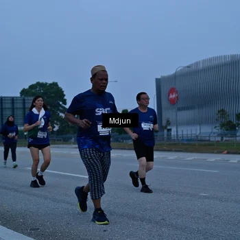 Runner Photo 7482864