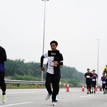 Runner Photo 7482872