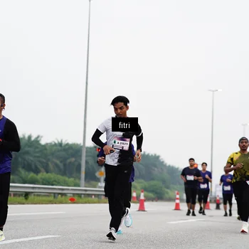 Runner Photo 7482873