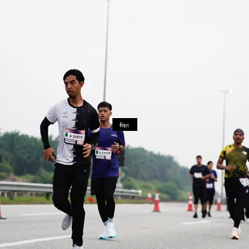 Runner Photo 7482903