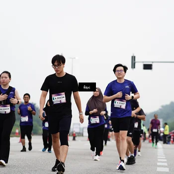 Runner Photo 7483013