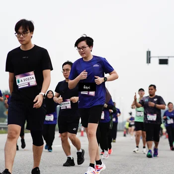 Runner Photo 7483015