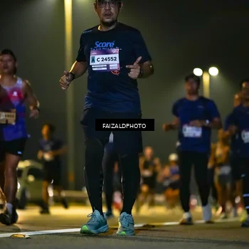 Runner Photo 7483023