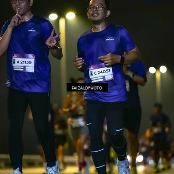 Runner Photo 7483025