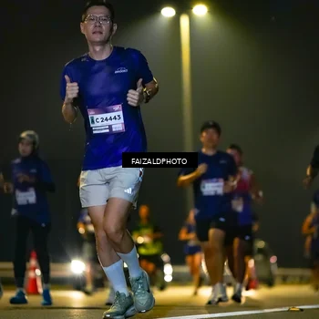 Runner Photo 7483026