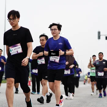 Runner Photo 7483027