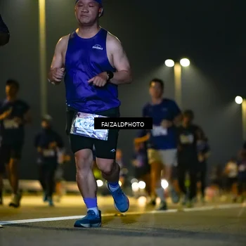 Runner Photo 7483028